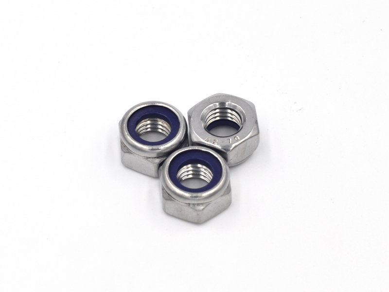 DIN985  非金屬嵌件六角鎖緊螺母