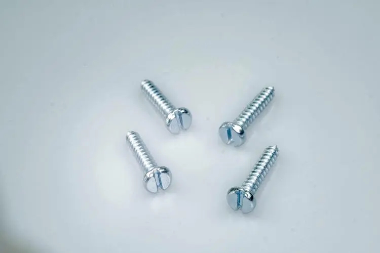 一字槽機螺釘